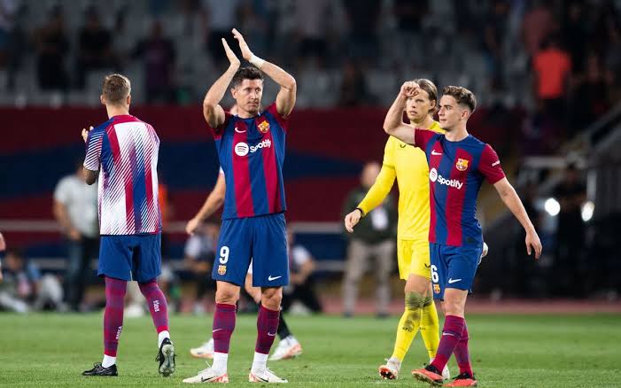 Barcelona Thrash Sociedad To Regain Top