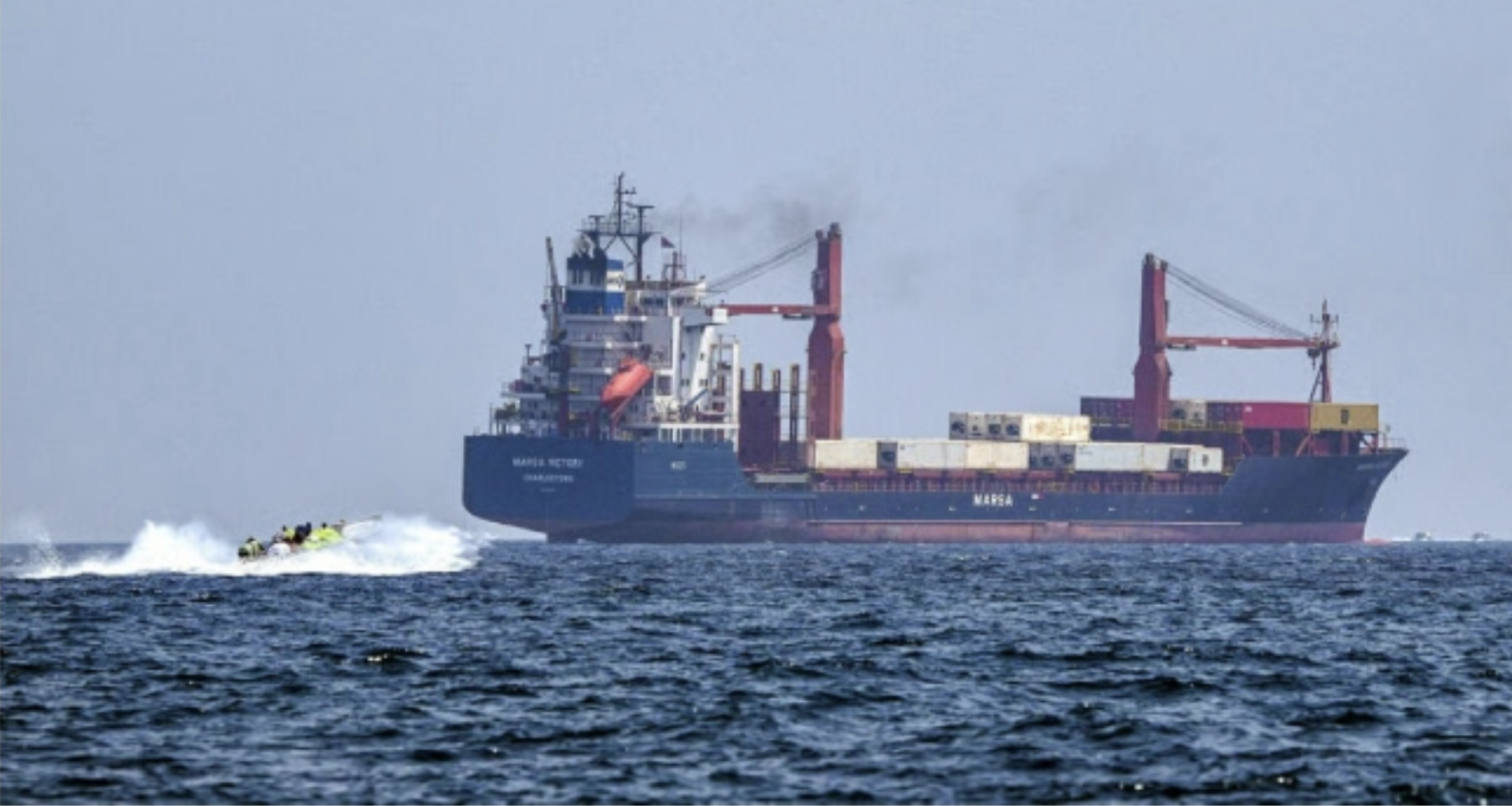 First Vessels Resume Passage Through Strait of Hormuz Following Ceasefire